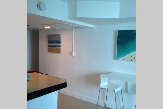 Castle Beach Resort Apartment Miami Beach Exterior foto