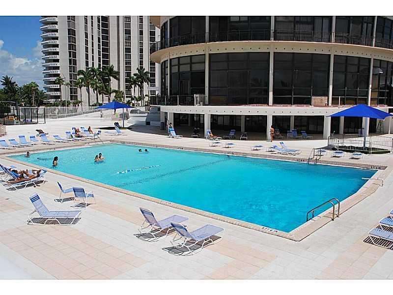 Castle Beach Resort Apartment Miami Beach Exterior foto